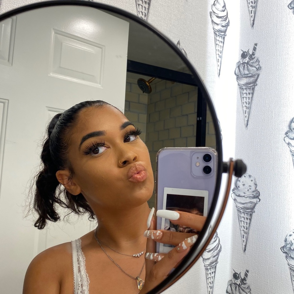 Meet your Posher, Gianna